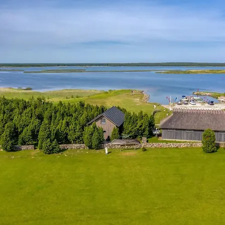 Mere Puhkemaja Holiday home