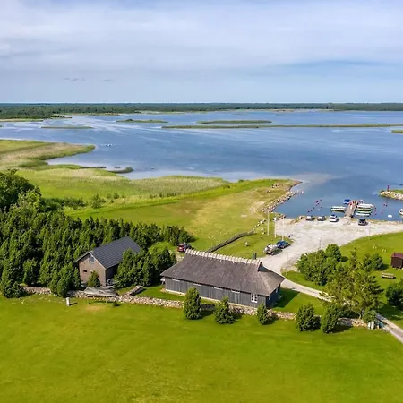 Mere Puhkemaja Holiday home
