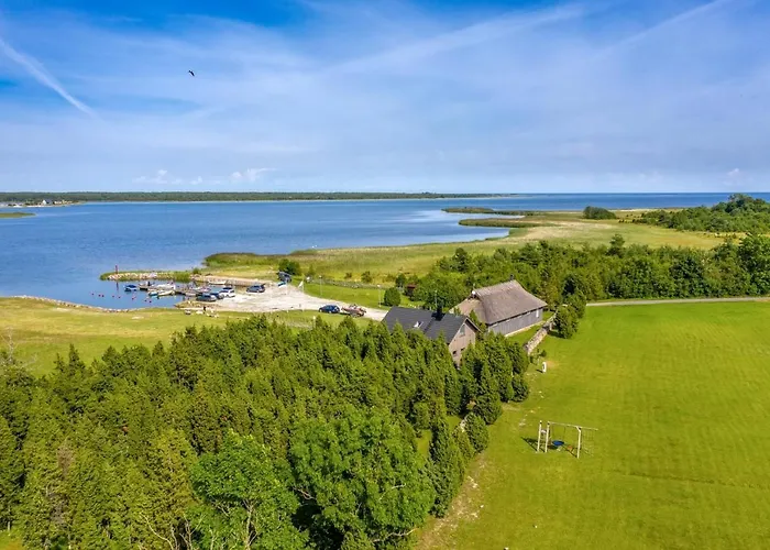 Mere Puhkemaja Kungla