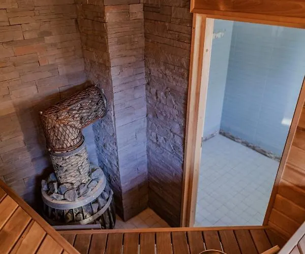 Vikendica Mere Puhkemaja Kungla